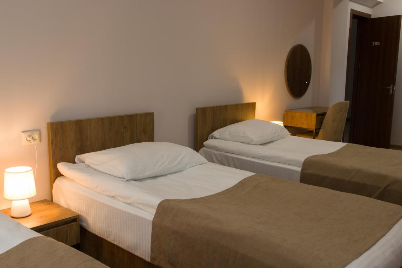 Lileo Inn Hotel 梅斯蒂亚 外观 照片