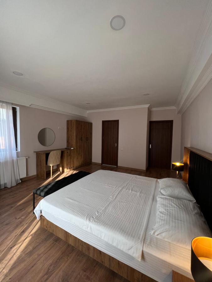 Lileo Inn Hotel 梅斯蒂亚 外观 照片